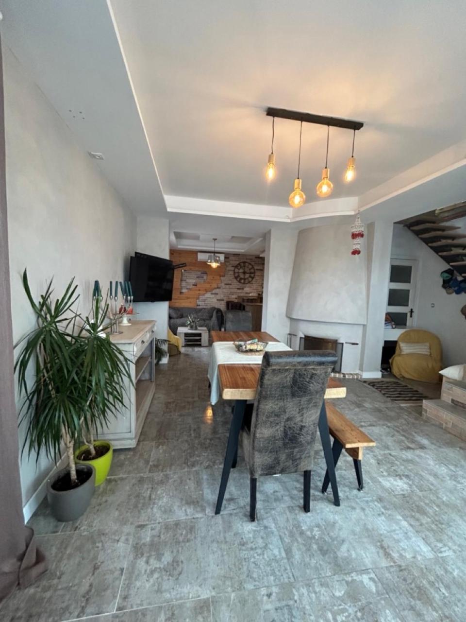 Comme A La Maison Narbonne Exterior foto